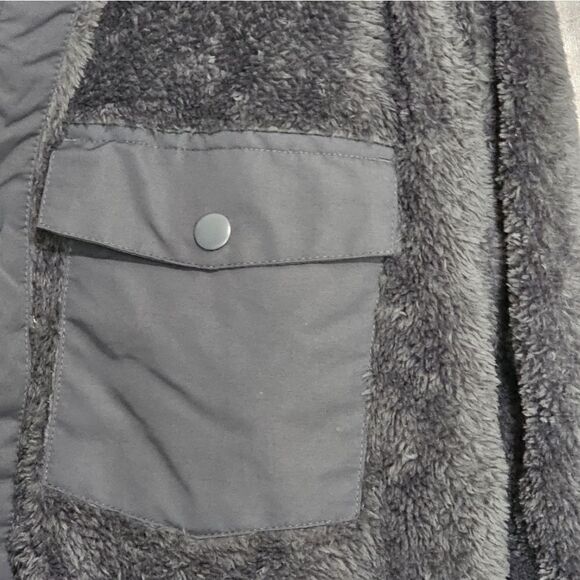 Men's Faux Fur Sherpa Button Down Jacket Large - Picture 3 of 5